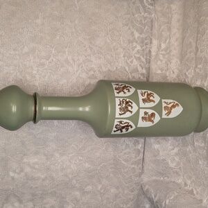 Fitzgerald: Lion Crest Shield Decanter